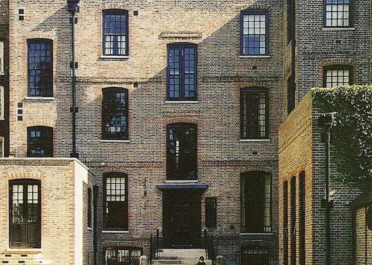 Ένα “παλάτι” για τον Παύλο και τη Μαρί Σαντάλ!