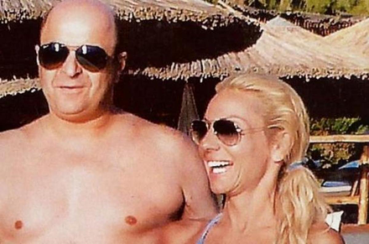 Μάρκος Σεφερλής – Έλενα Τσαβαλιά στην παραλία