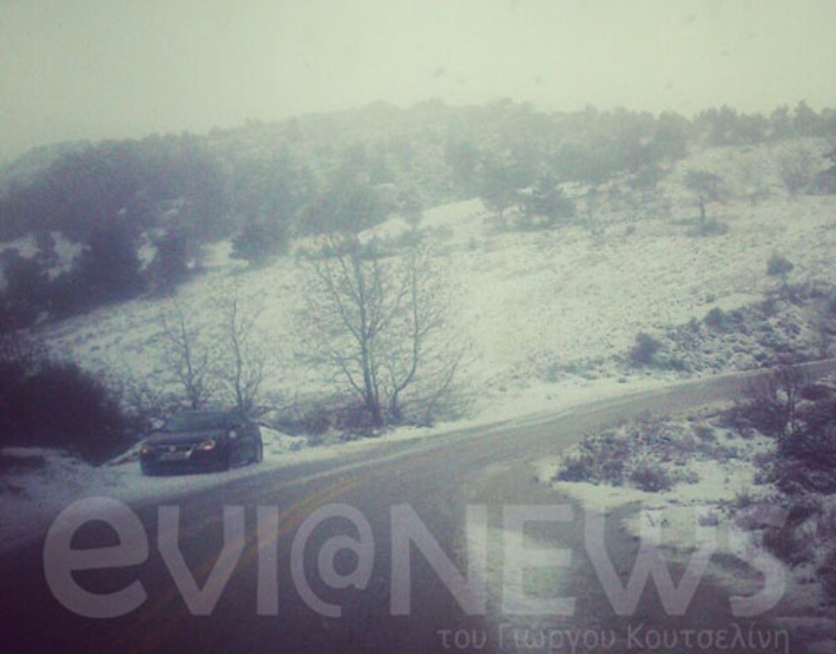 Χιονιάς και στην Εύβοια – Οδηγίες αν εγκλωβιστείτε στα χιόνια