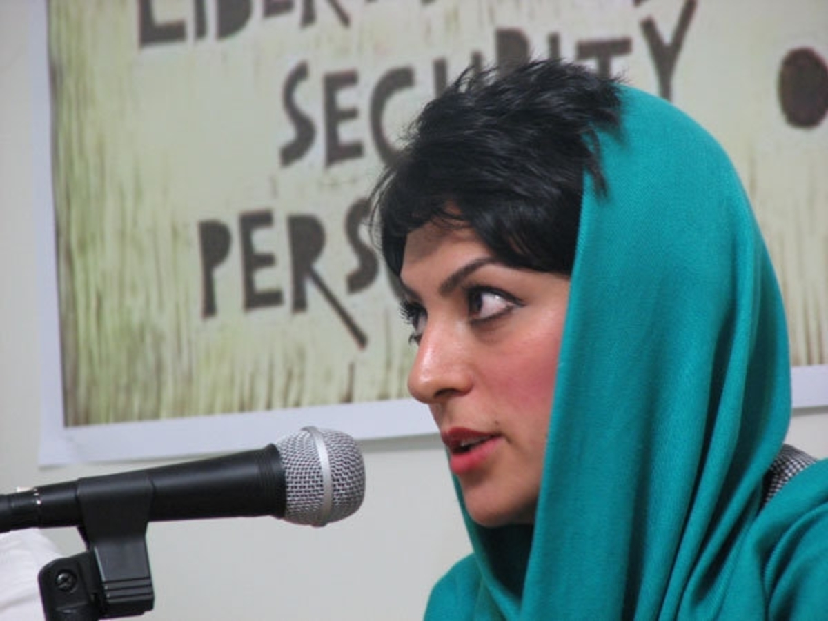 Ακτιβίστρια ενώπιον του ιρανικού δικαστηρίου