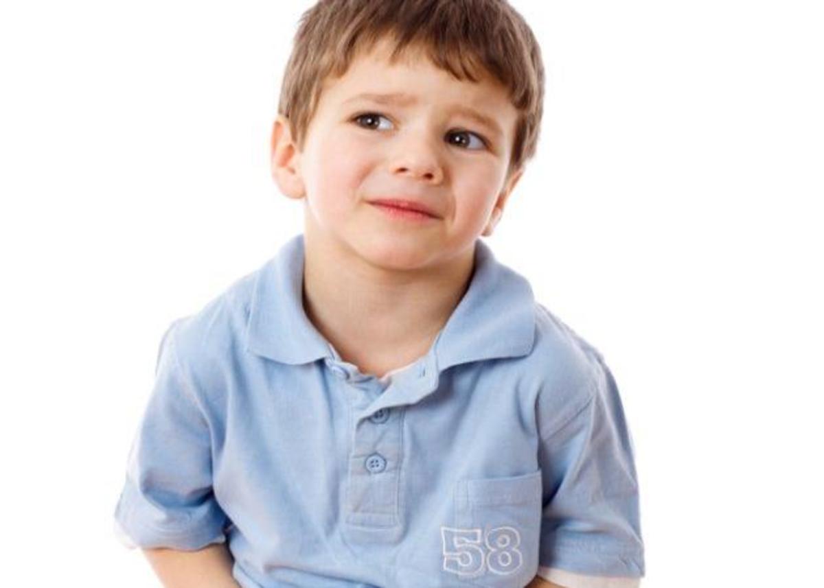 Γιατί μπορεί να πονάει το στομάχι του παιδιού και τι να κάνεις!