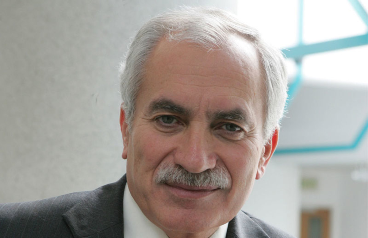 Β. Σιαρλής: “Διαχειρίσιμα τα οικονομικά προβλήματα της Κύπρου”