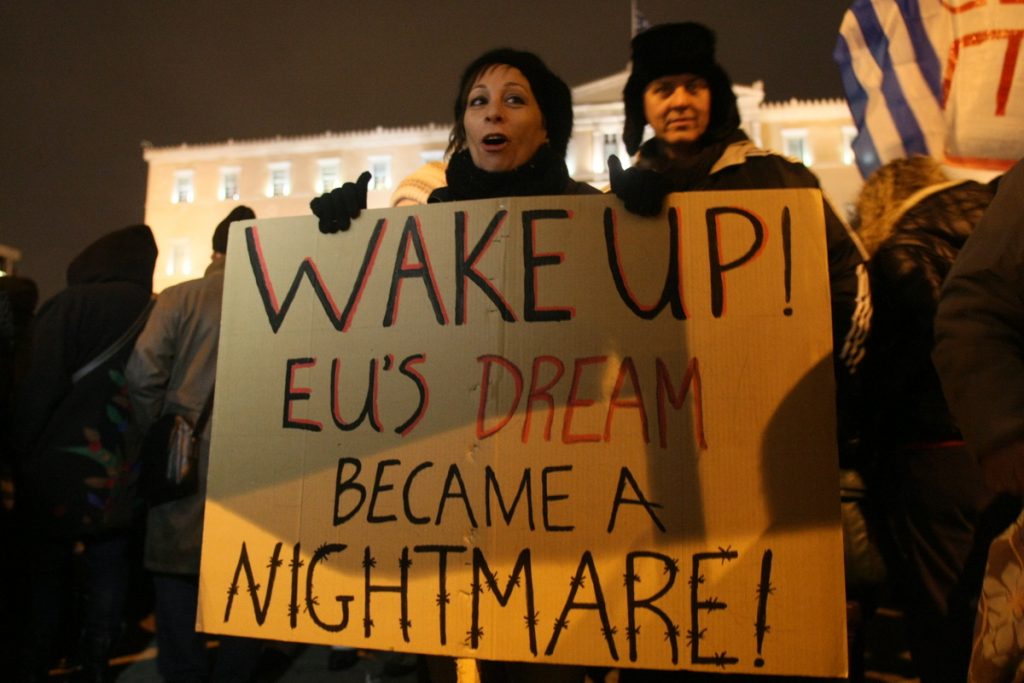 Συγκεντρώσεις αλληλεγγύης για την Ελλάδα παντού! Στις 17:00 το ραντεβού στο Σύνταγμα