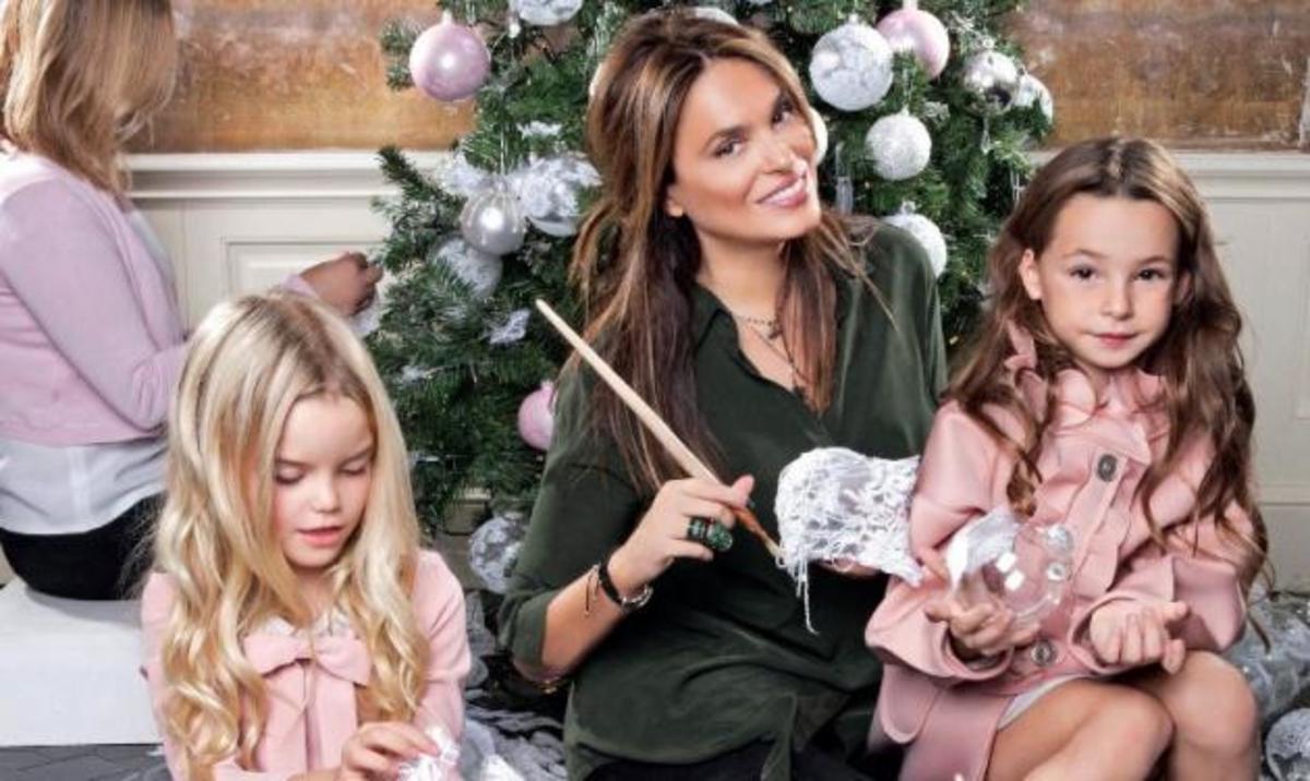 Η Σήλια Κριθαριώτη θα στολίσει το δέντρο χλιδάτου ξενοδοχείου!