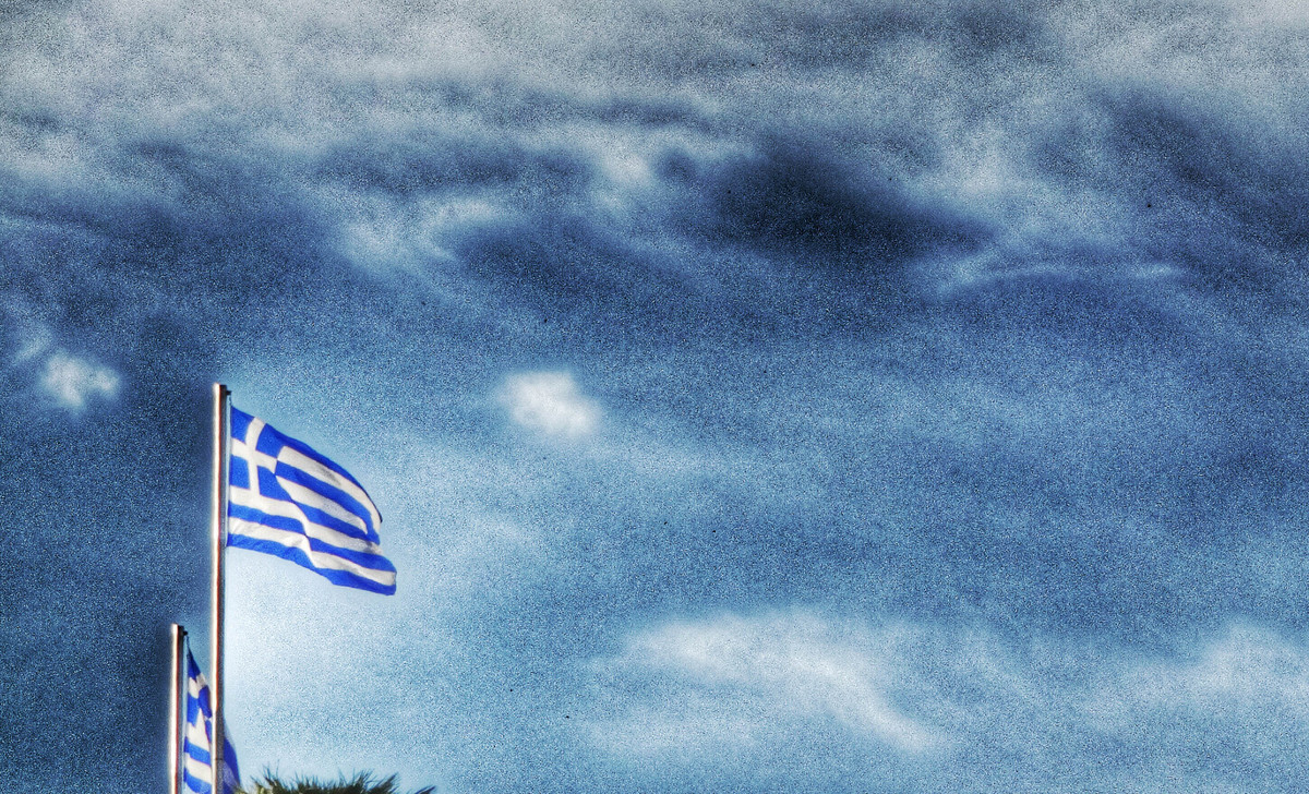 Μαύρη Παρασκευή για τις τράπεζες – Πάνω από 1,5 δισ. ευρώ οι εκροές καταθέσεων – Τα σχέδια και οι φόβοι για τη Δευτέρα