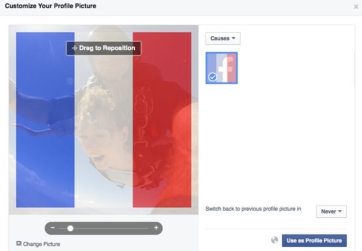 Επίθεση στο Παρίσι: Σαρώνει στο Facebook η εφαρμογή με τη γαλλική σημαία