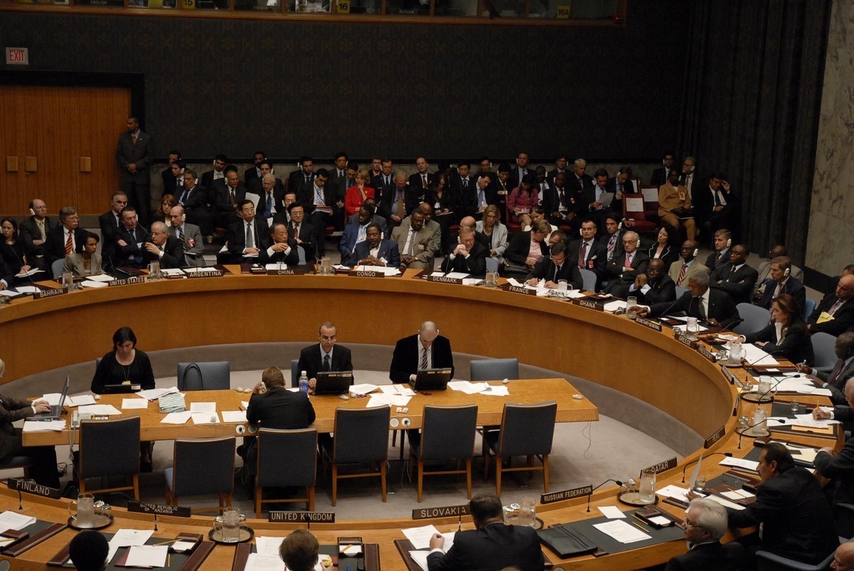 Το Συμβούλιο Ασφαλείας “καθηλώνει” τη Βόρεια Κορέα