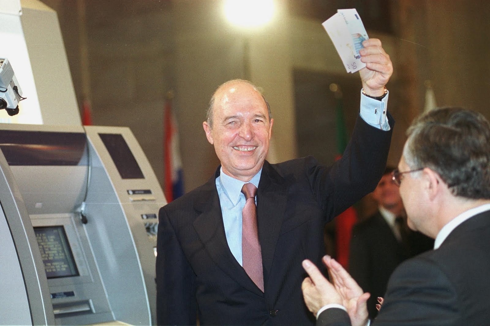 Η Goldman Sachs μετάνιωσε που μας έβαλε στο ευρώ