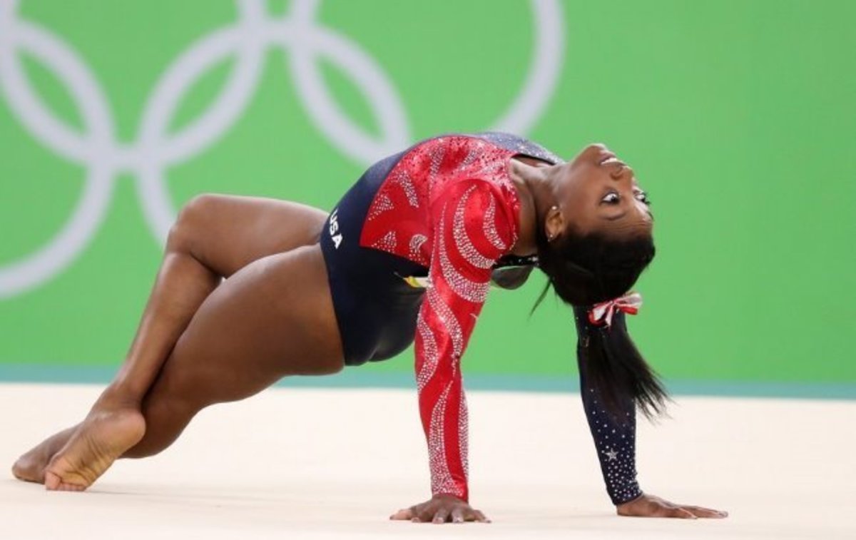 Simone Biles, η γυναίκα – λάστιχο και οι Ολυμπιακοί Αγώνες Ρίο 2016 [vid]