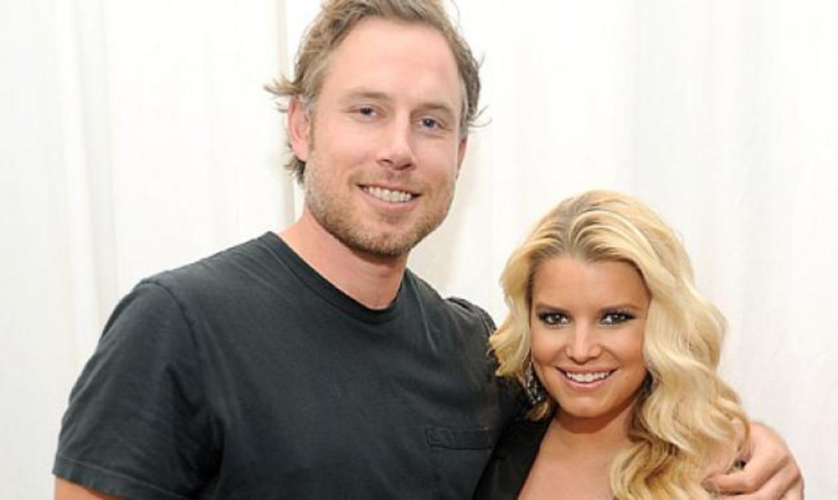 Γέννησε η Jessica Simpson!