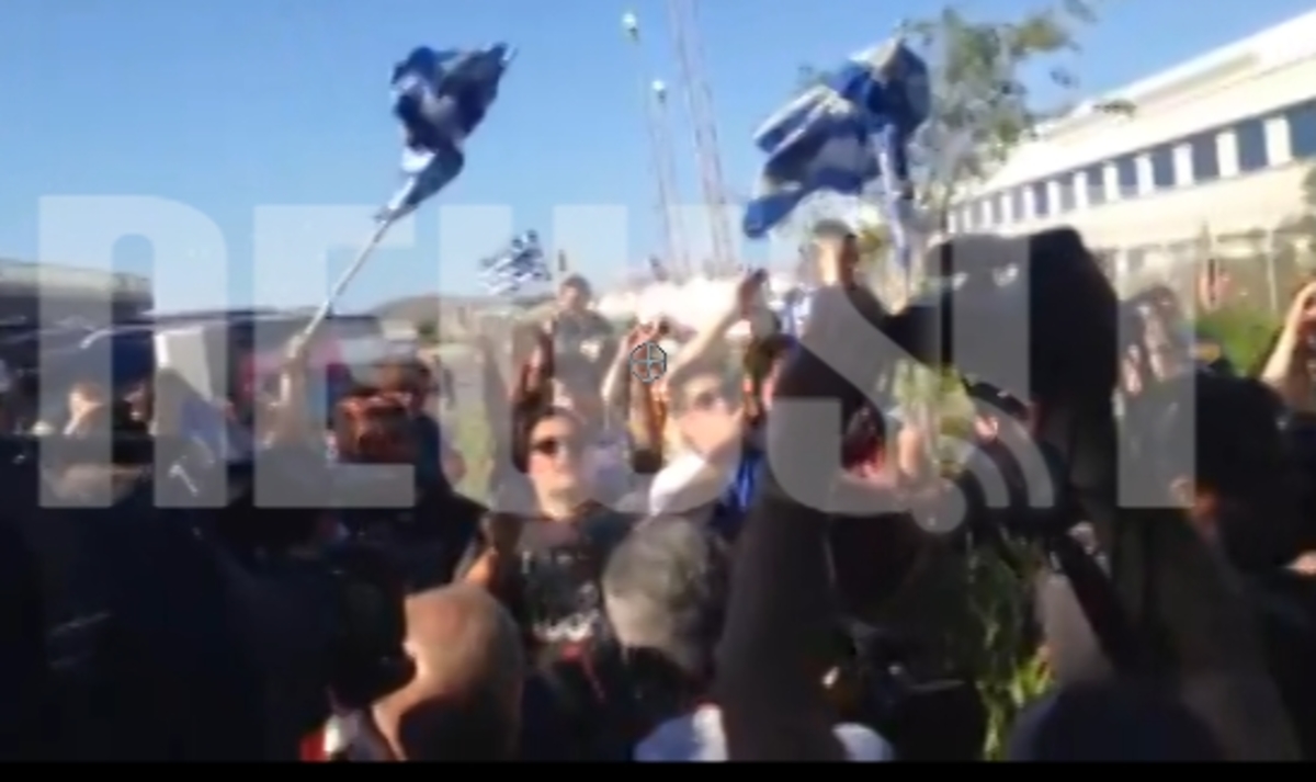 Συνθήματα για την Εθνική!