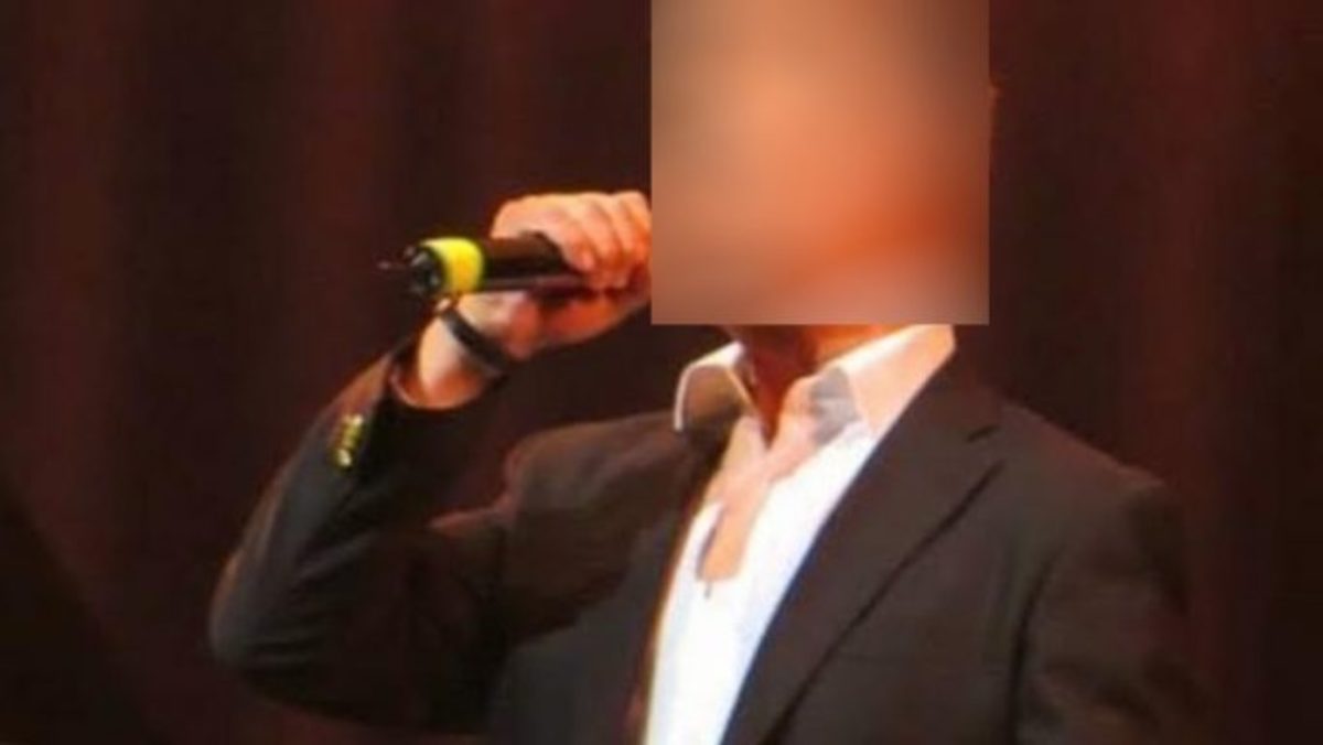 Έλληνας τραγουδιστής: «Μου “κόλλαγαν” αρκετές κοπέλες του γιου μου, αλλά εγώ…»