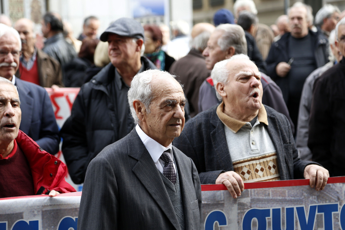 «Βόμβα» στα θεμέλια του ασφαλιστικού το νομοσχέδιο με τα προαπαιτούμενα