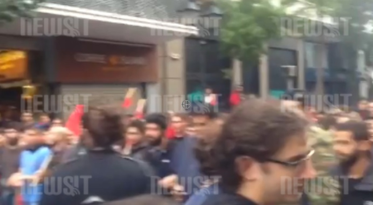 Συνθήματα στην πορεία