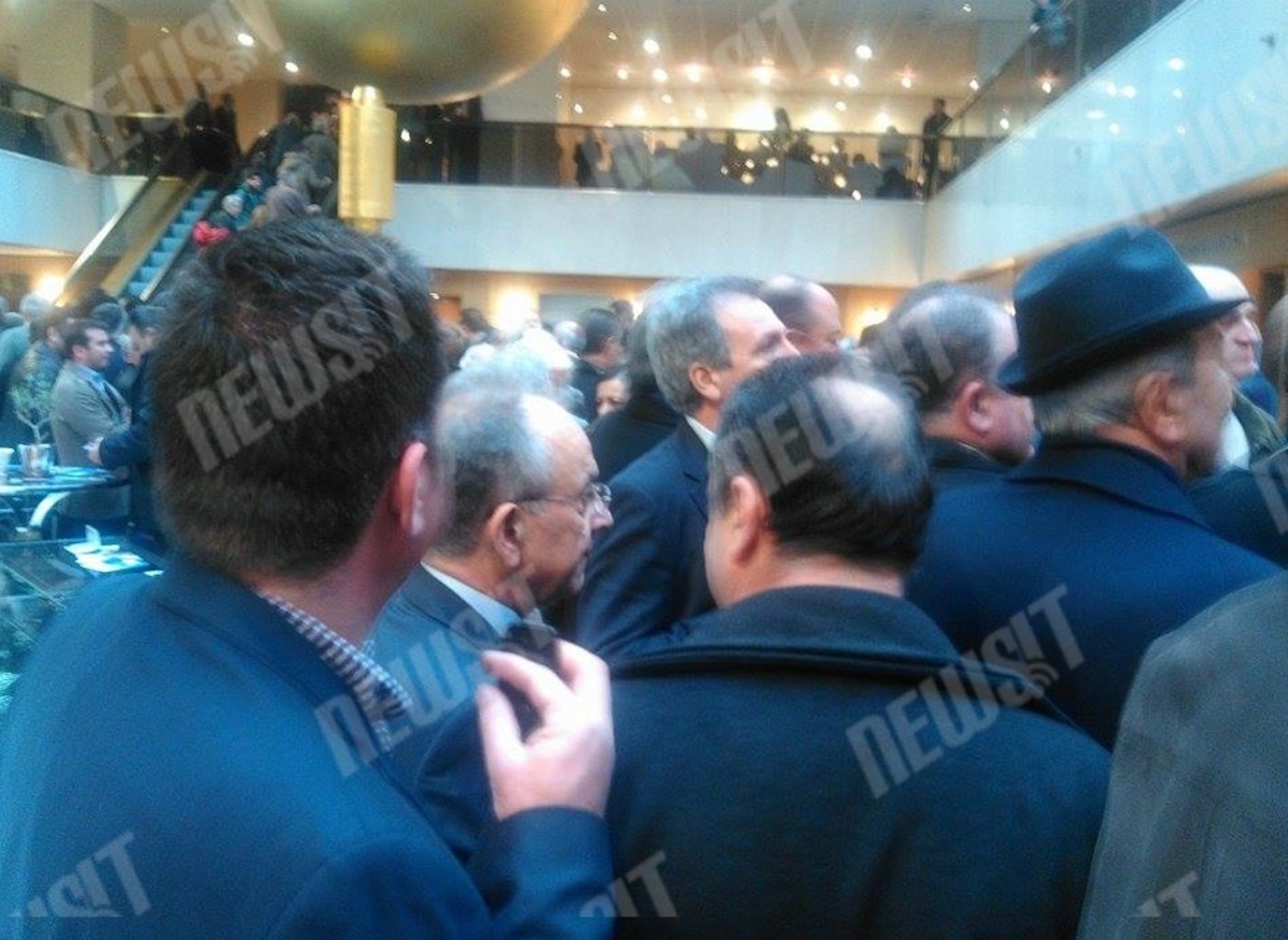 Έντονο “καραμανλικό άρωμα” στην ομιλία του Α. Σαμαρά