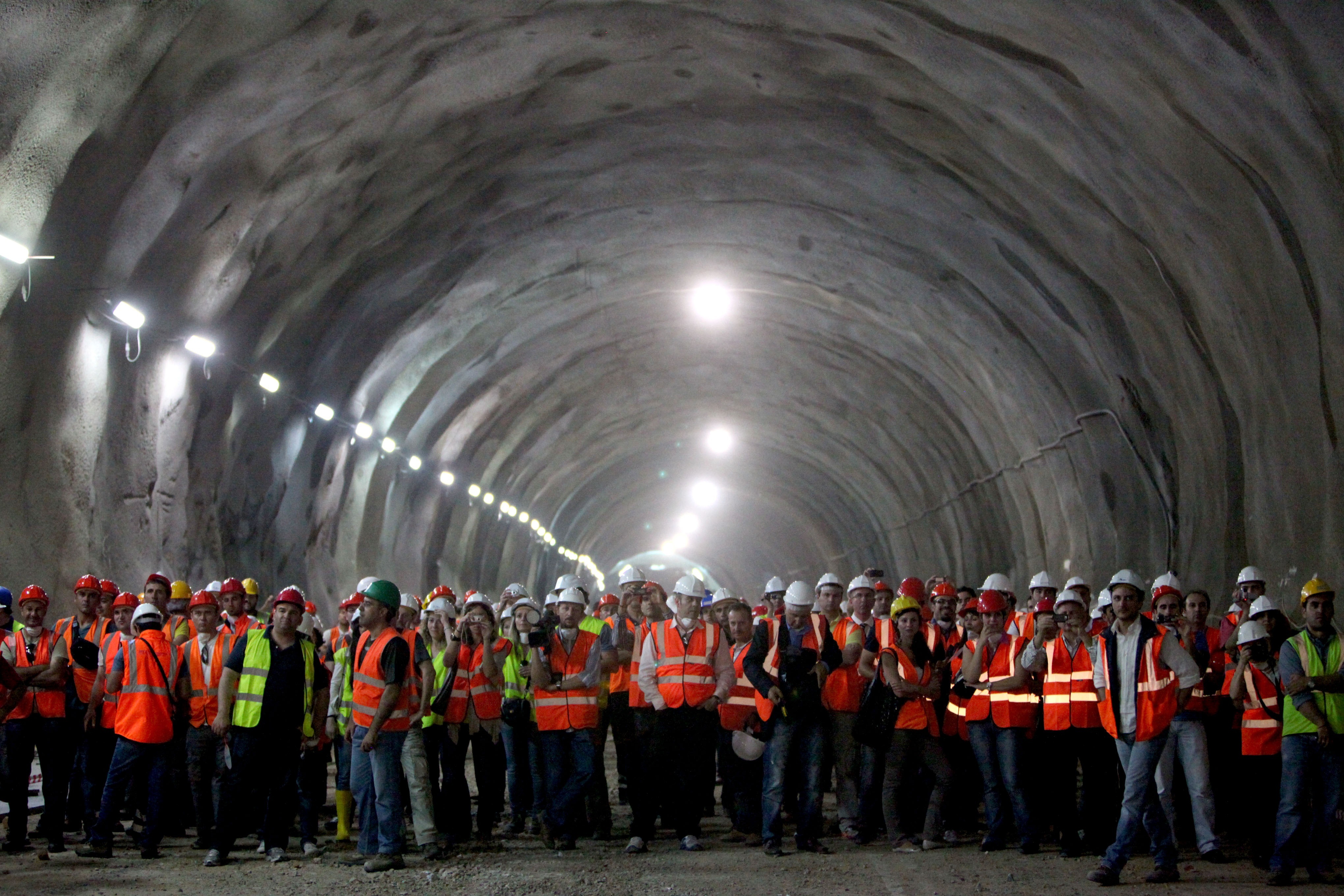 Έτοιμη η μεγαλύτερη σήραγγα της Ελλάδας! Δείτε φωτογραφίες