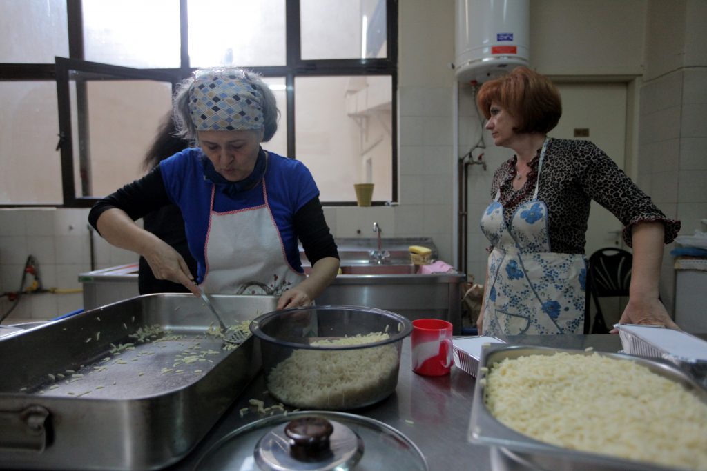 Πρόγραμμα στήριξης για 800 οικογένειες με οικονομικά προβλήματα στη Θεσσαλονίκη