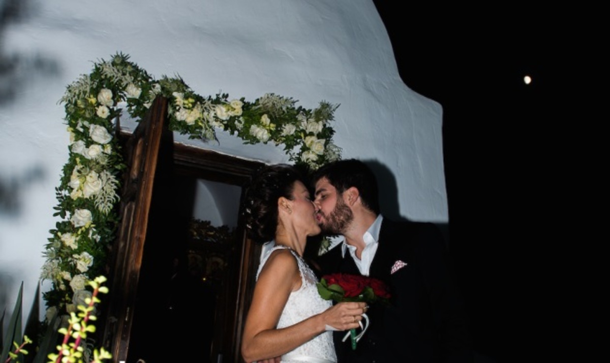 Ποιος Υφυπουργός ήταν κουμπάρος στο γάμο της Σίσσυς Φειδά;