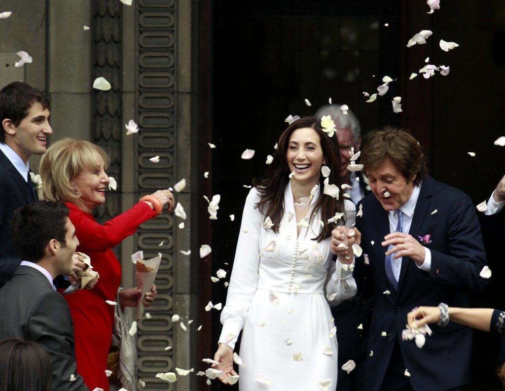 Ξεσήκωσε τη γειτονιά ο Πολ Μακάρτνι!