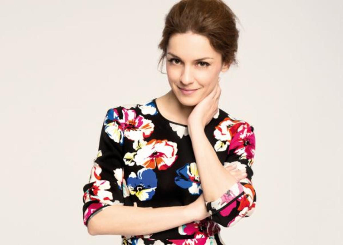 Η κούκλα αδερφή της Γιουλίκας Σκαφιδά είναι αεροσυνοδός!