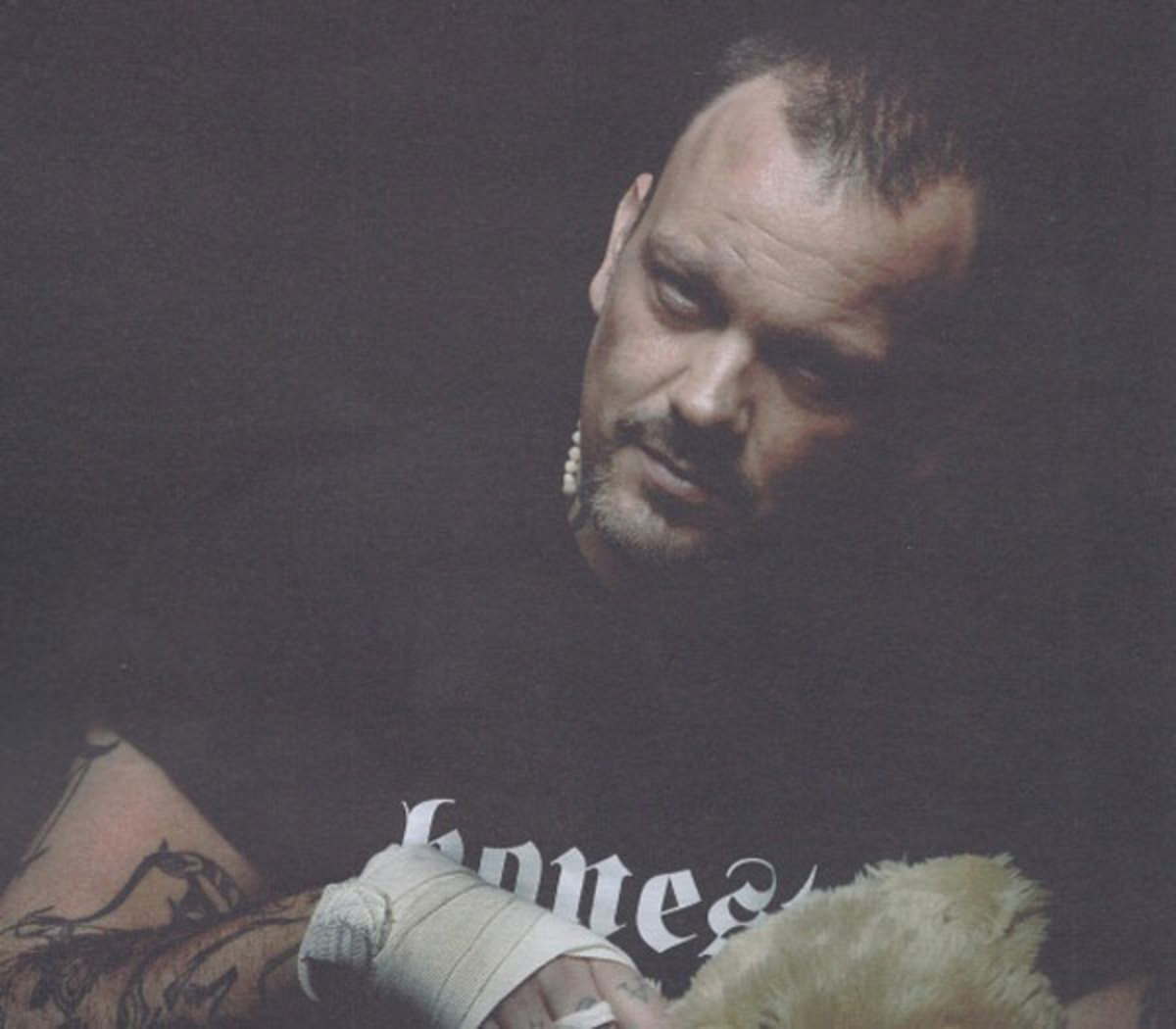 Σκαρμούτσος οριστικά εκτός στρατού!