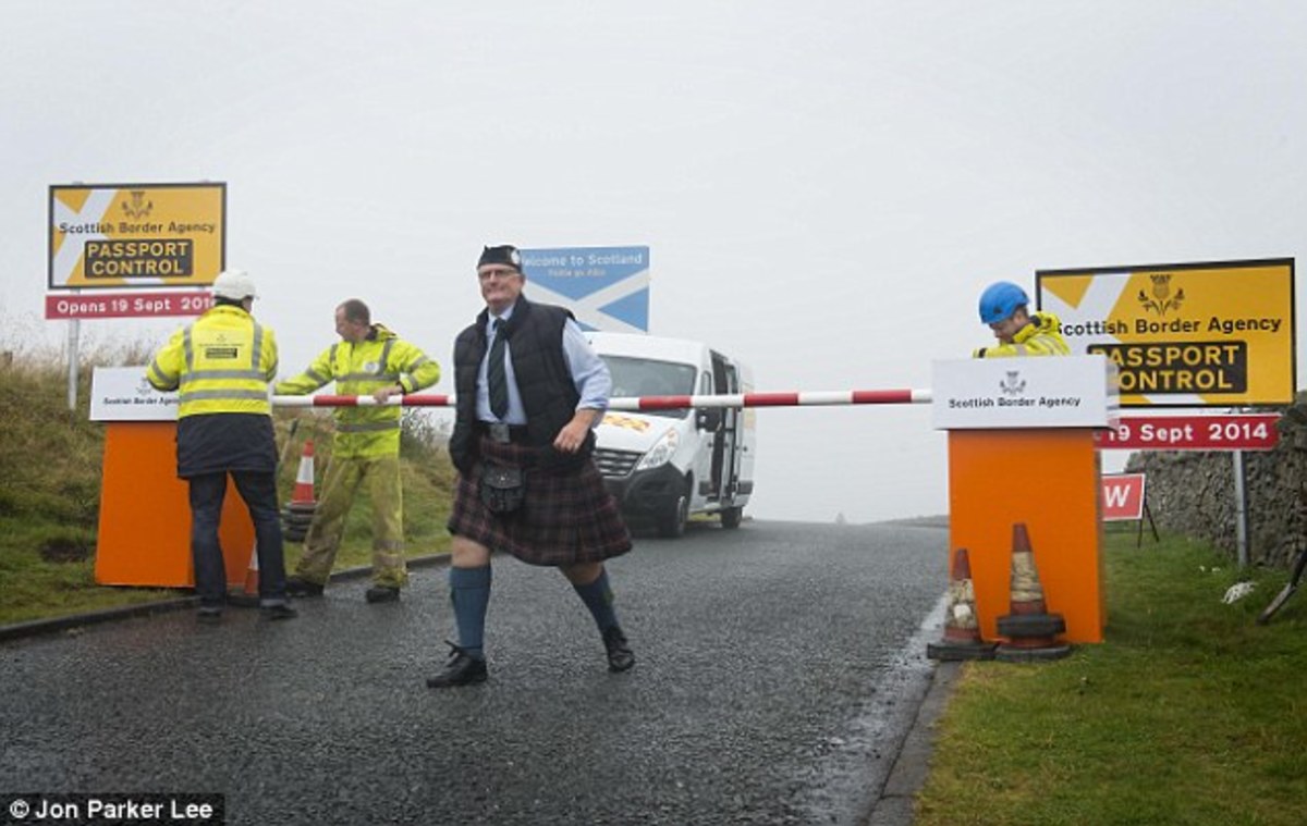 Στα σύνορα της Σκωτίας άρχισε ο έλεγχος διαβατηρίων…! (ΦΩΤΟ)
