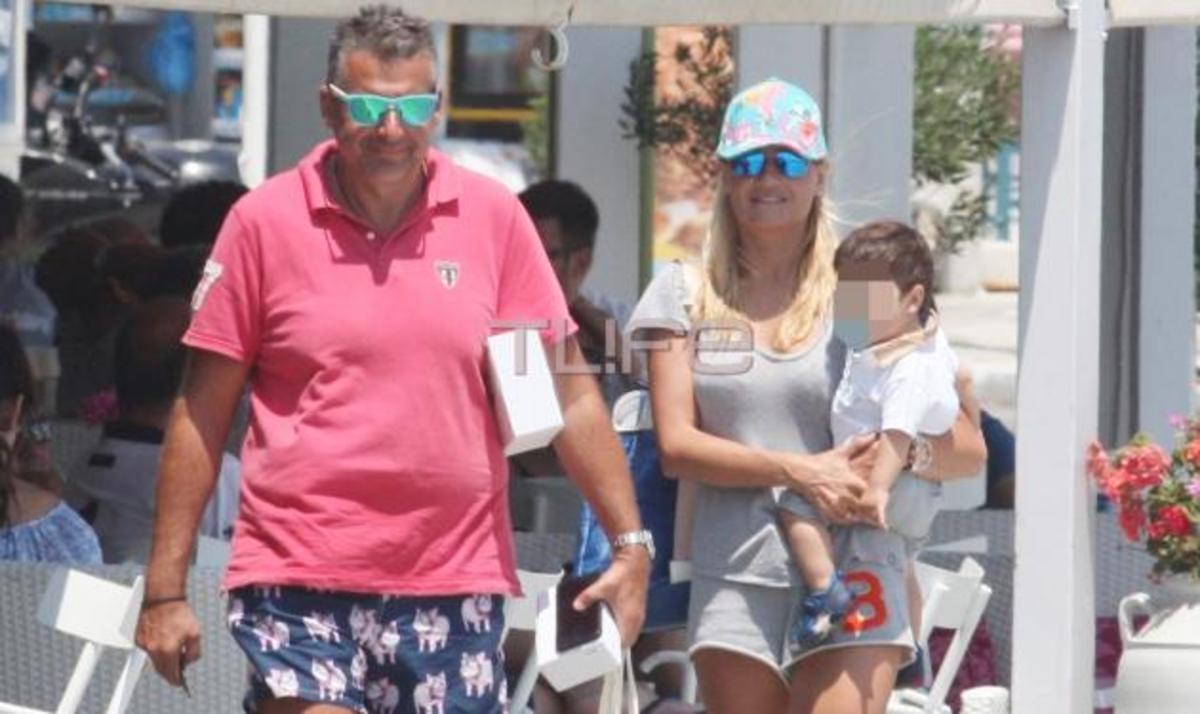 Γιώργος Λιάγκας – Φαίη Σκορδά: Με τα παιδιά στην Τήνο!