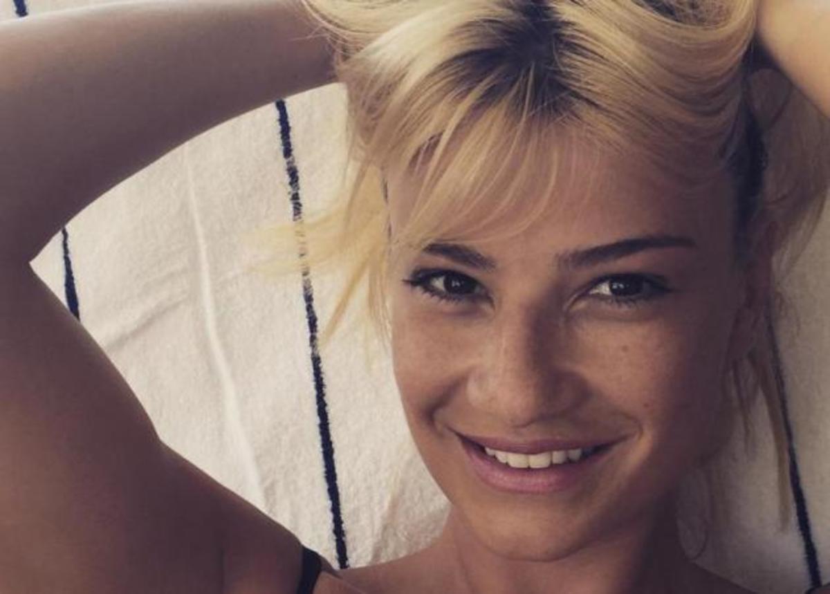 Φαίη Σκορδά: Η φωτογραφία του γιου της και οι διακοπές με την κουμπάρα της!