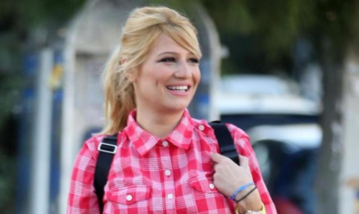 Γεννάει η Φαίη Σκορδά – Μπήκε στο μαιευτήριο