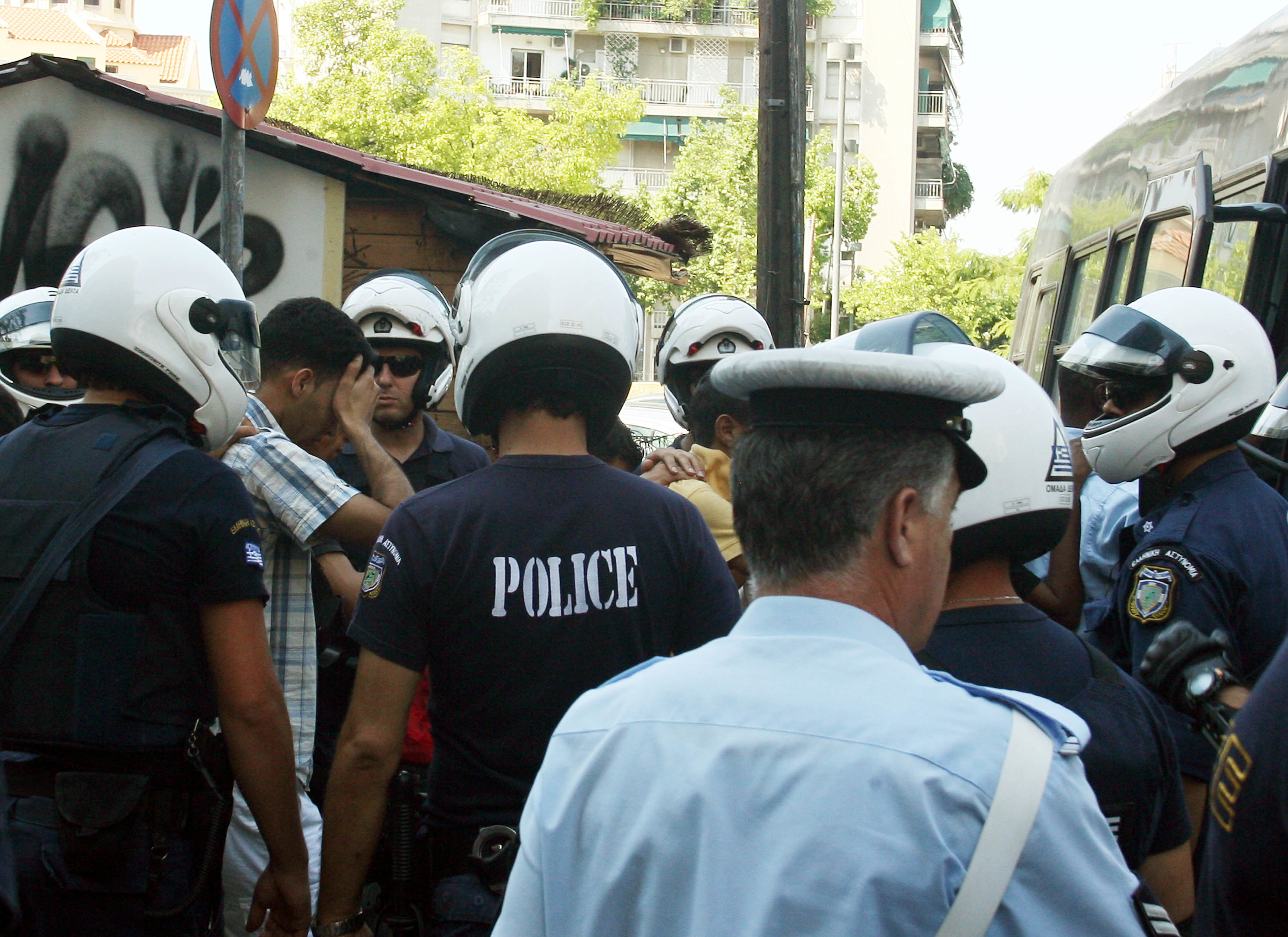 Επιχείρηση “σκούπα” στο κέντρο της Αθήνας