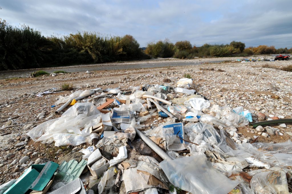 Με πρόστιμο άνω των 11 εκατ. ευρώ απειλείται η χώρα μας για ανεπαρκή επεξεργασία λυμάτων