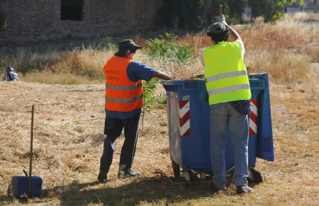 ΦΩΤΟ AΡΧΕΙΟΥ EUROKINISSI - Επιχείρηση καθαρισμού