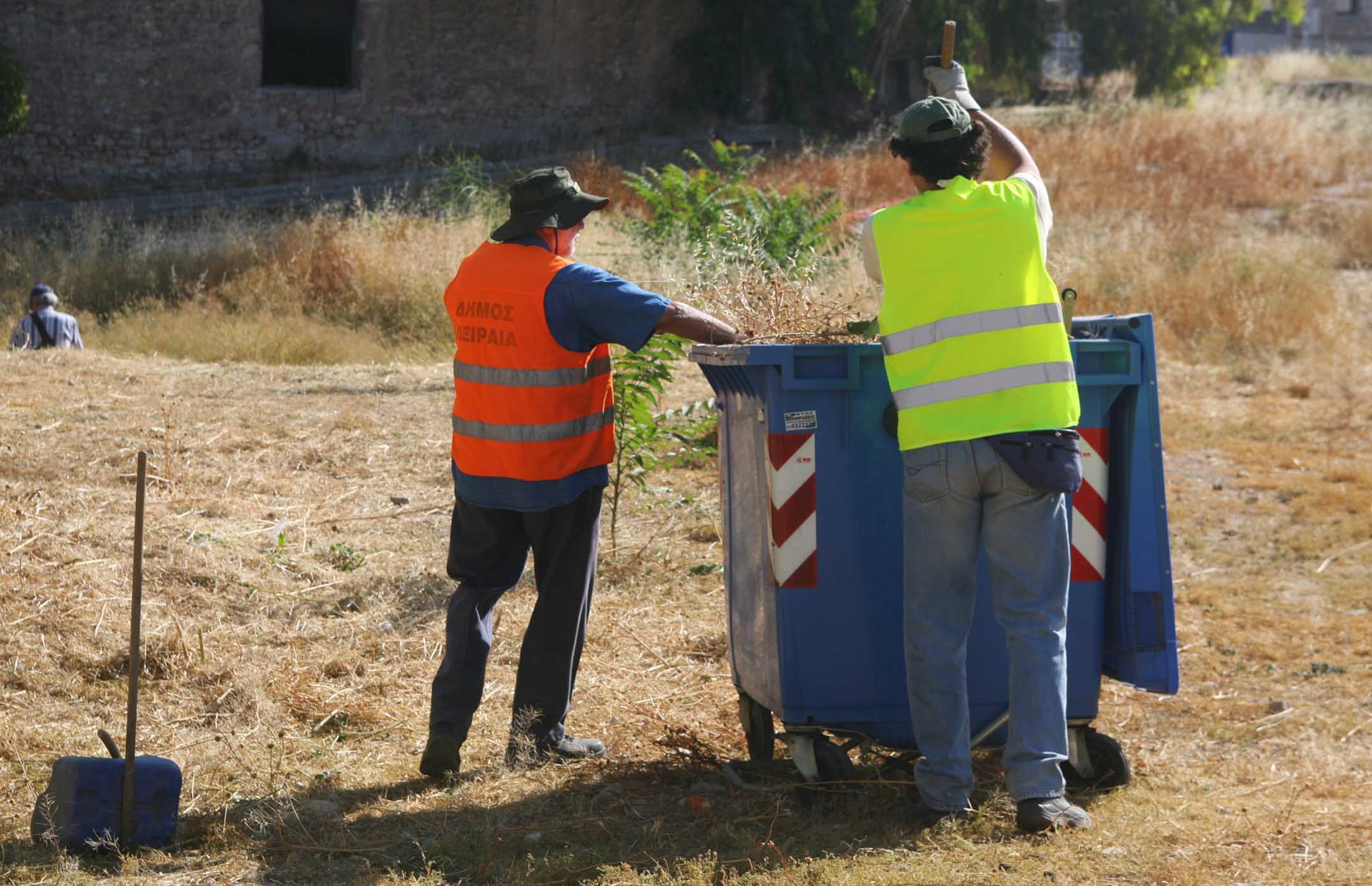 ΦΩΤΟ AΡΧΕΙΟΥ EUROKINISSI - Επιχείρηση καθαρισμού