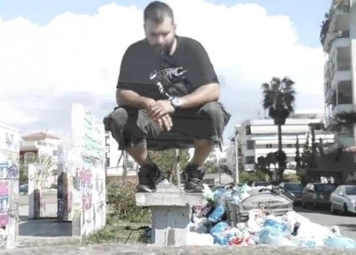 Τραγούδι για σκουπίδια Ηλείας