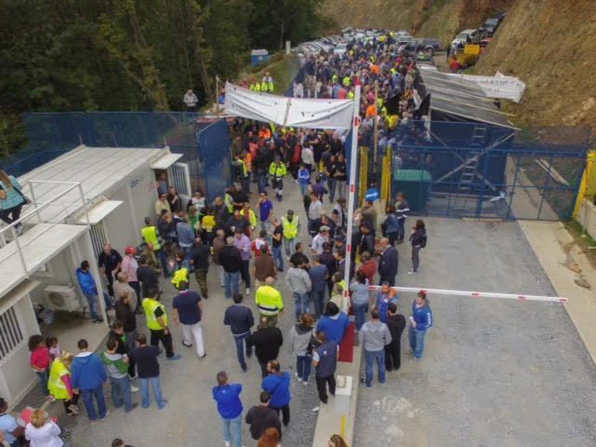 ΦΩΤΟ από Συντονιστική Επιτροπή Αγώνα Μεταλλείων Κασσάνδρας