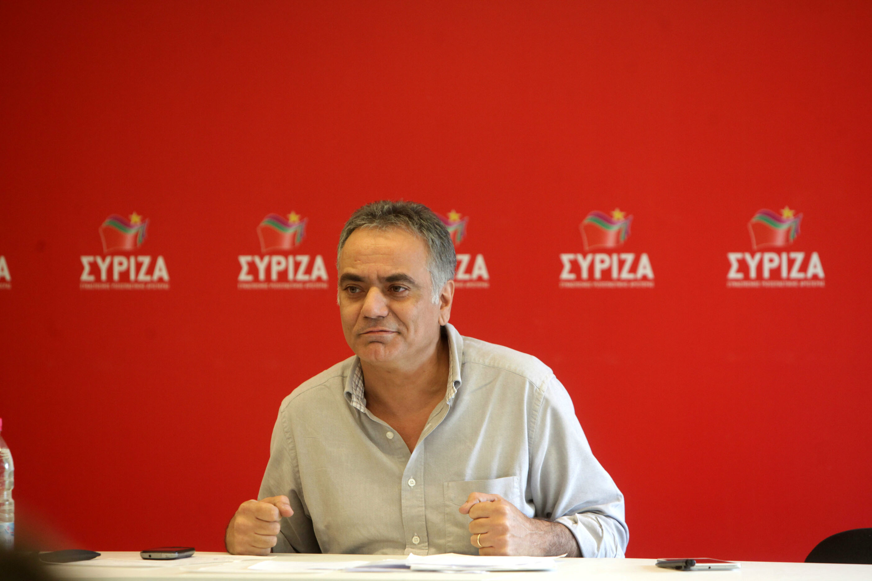 Ο Σκουρλέτης χρεώνει στο Μαξίμου το ναυάγιο με τη συνάντηση Σαμαρά-Τσίπρα