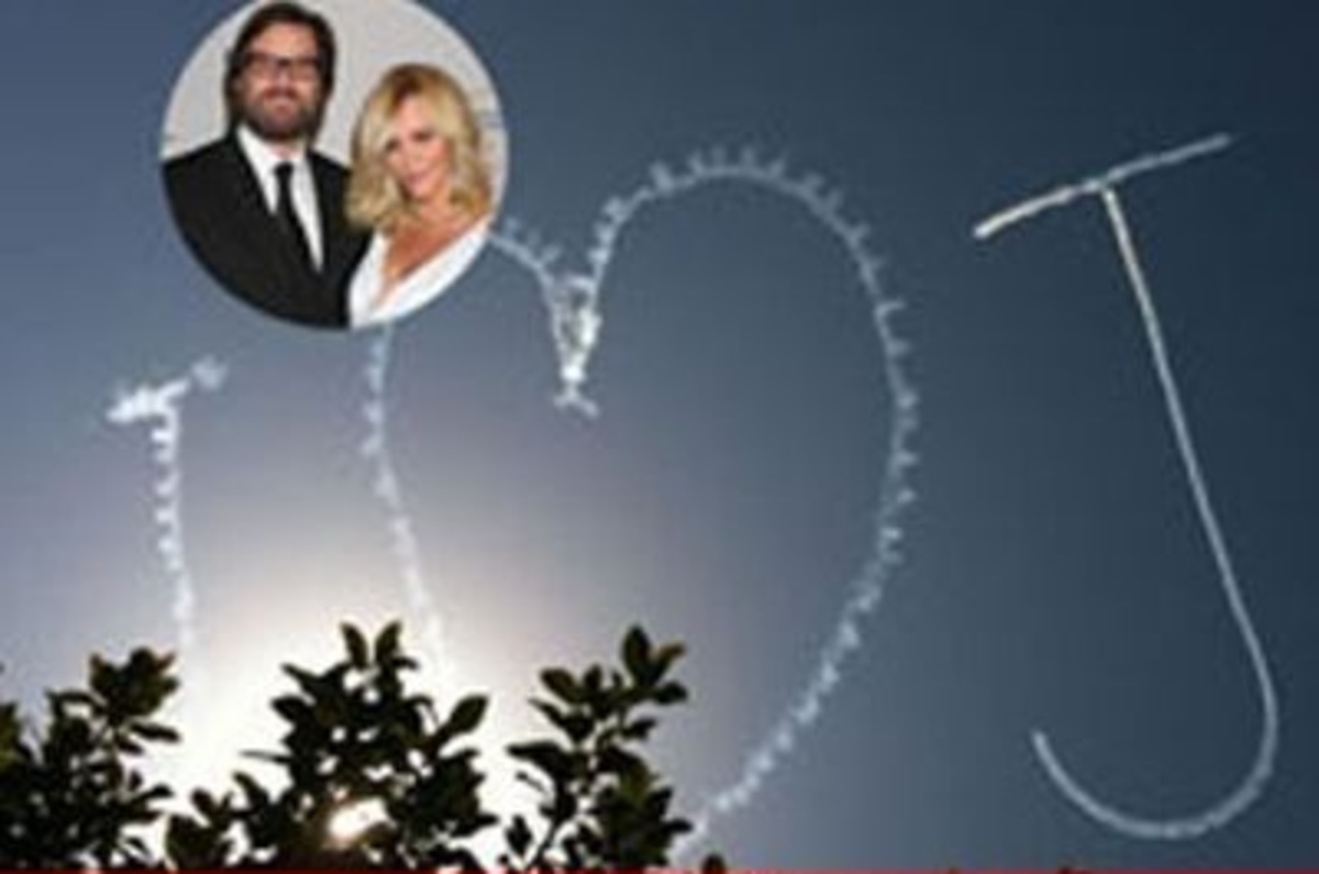 “Έγραψε” την αγάπη της στον ουρανό!