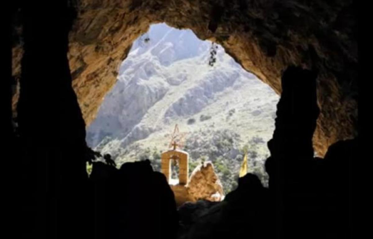 Τί κρύβεται στο Σπήλαιο της Σοφίας του Θεού Τοπολίων;