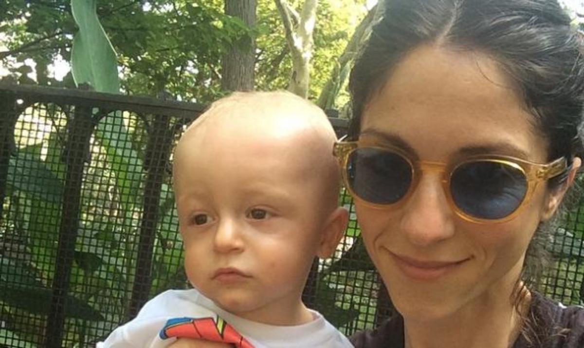 Σοφία Καρβέλα: Δες πού πήγε με τον γιο της!