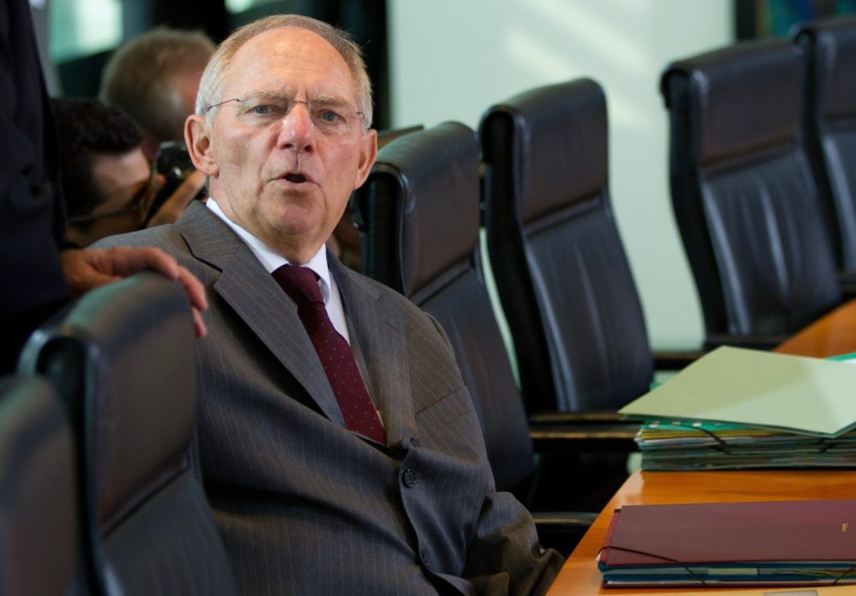 Σόιμπλε: Οι αμερικανοί ηγέτες δεν έχουν ανάγκη από μαθήματα για να βγάλουν τη χώρα από το αδιέξοδο