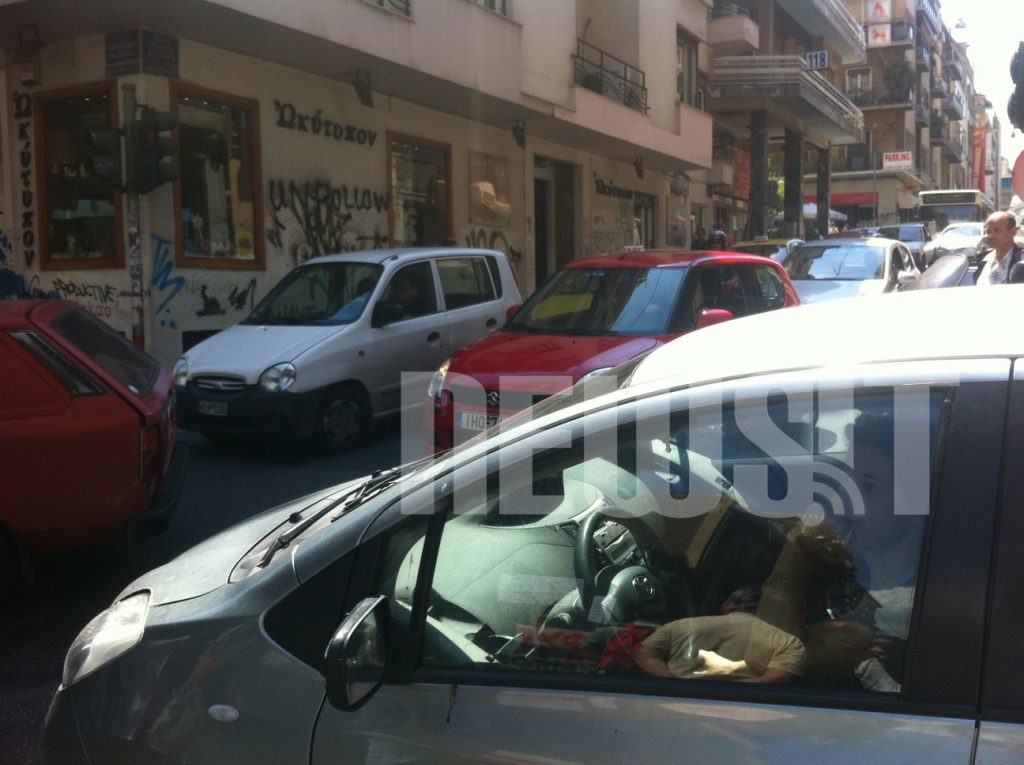 Κανονικά η κυκλοφορία στη Σόλωνος – Έληξε η διαμαρτυρία των κατοίκων για τα ναρκωτικά