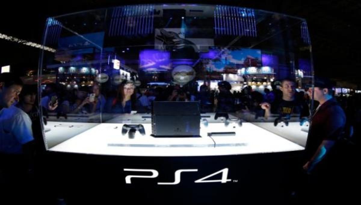 Ανάρπαστο το Playstation 4 στην Ελλάδα!