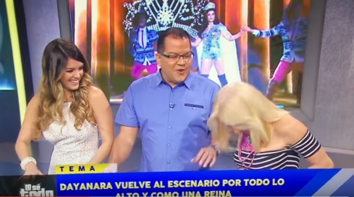 Ντροπιαστική στιγμή! Της έπεσε το δόντι στον αέρα της εκπομπής! [vid]