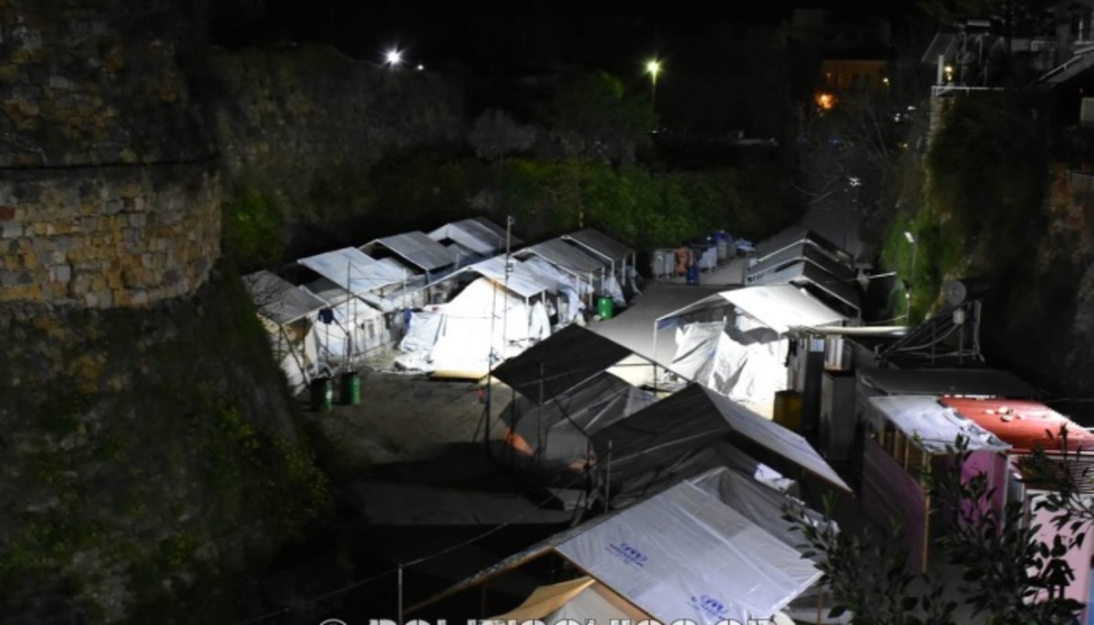 Χίος: Συμπλοκή μεταναστών στη Σούδα – Δύο τραυματίες [vid]