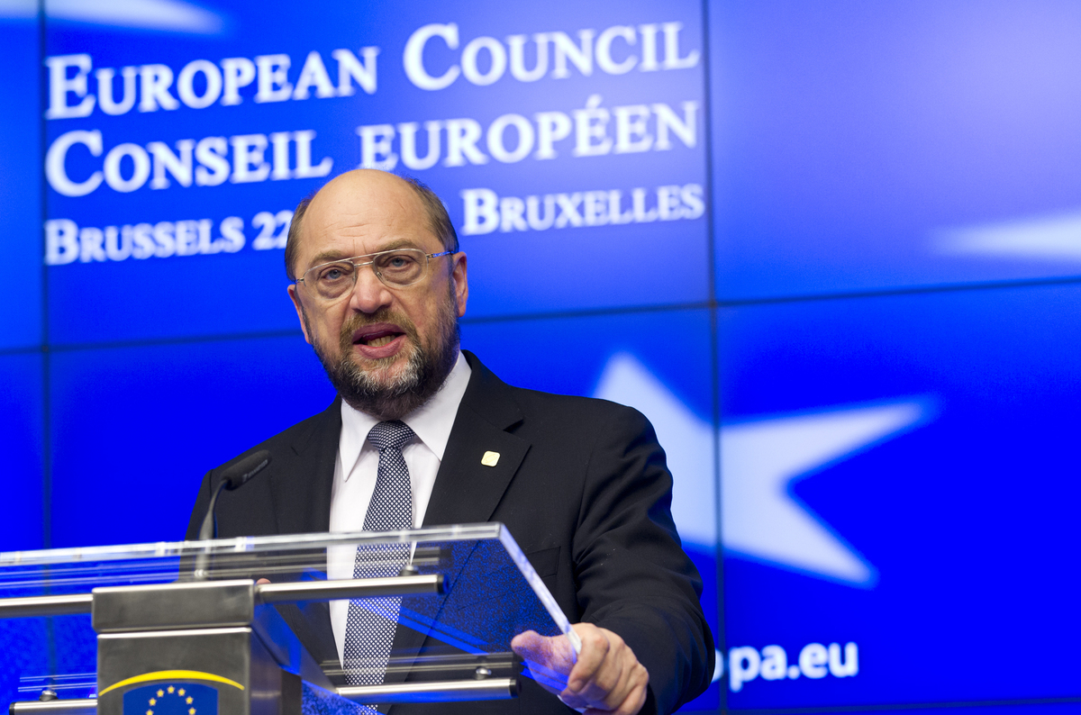 Λίγο ελληνικό ξυδάκι στον κύριο Σουλτς παρακαλώ! Κερνάει ο Κάλχας…