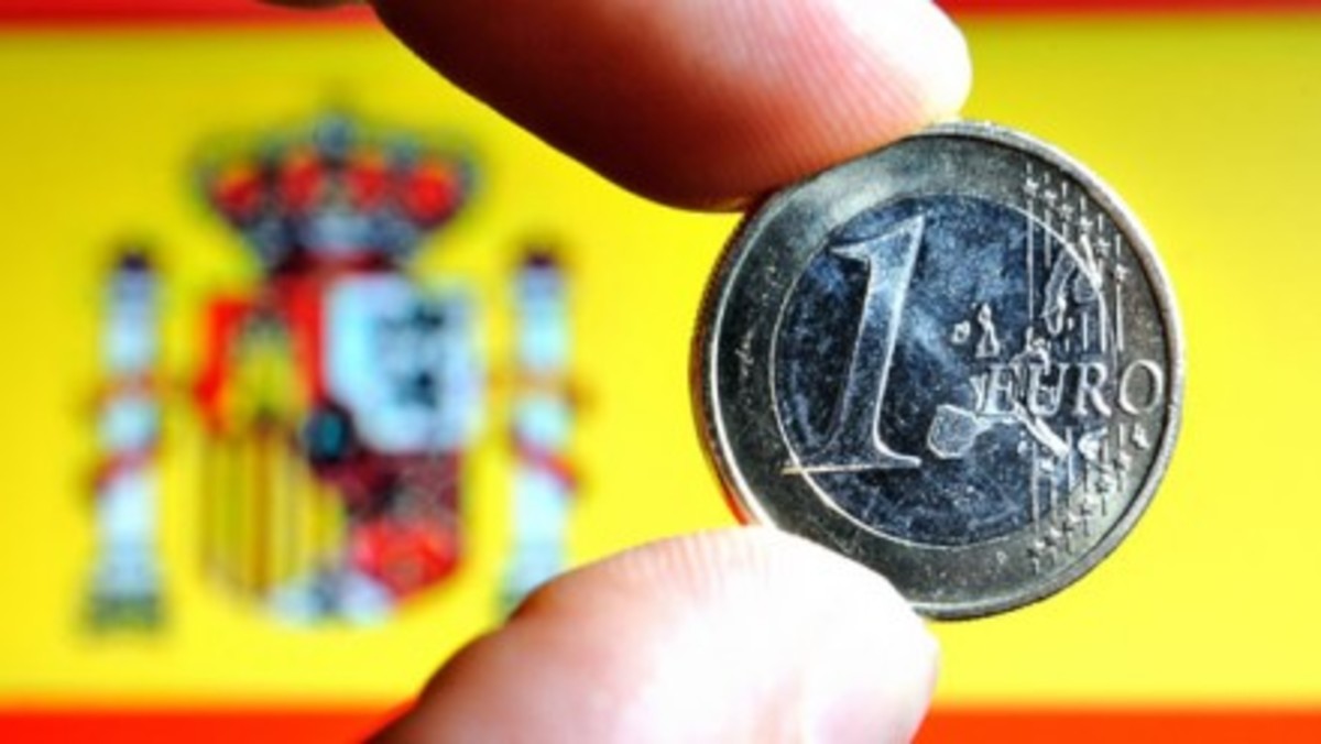 Δεν σήμανε ακόμα η ισπανική υποχώρηση – “Αντέχουμε” λέει η Μαδρίτη – Πιέζει η Γερμανία