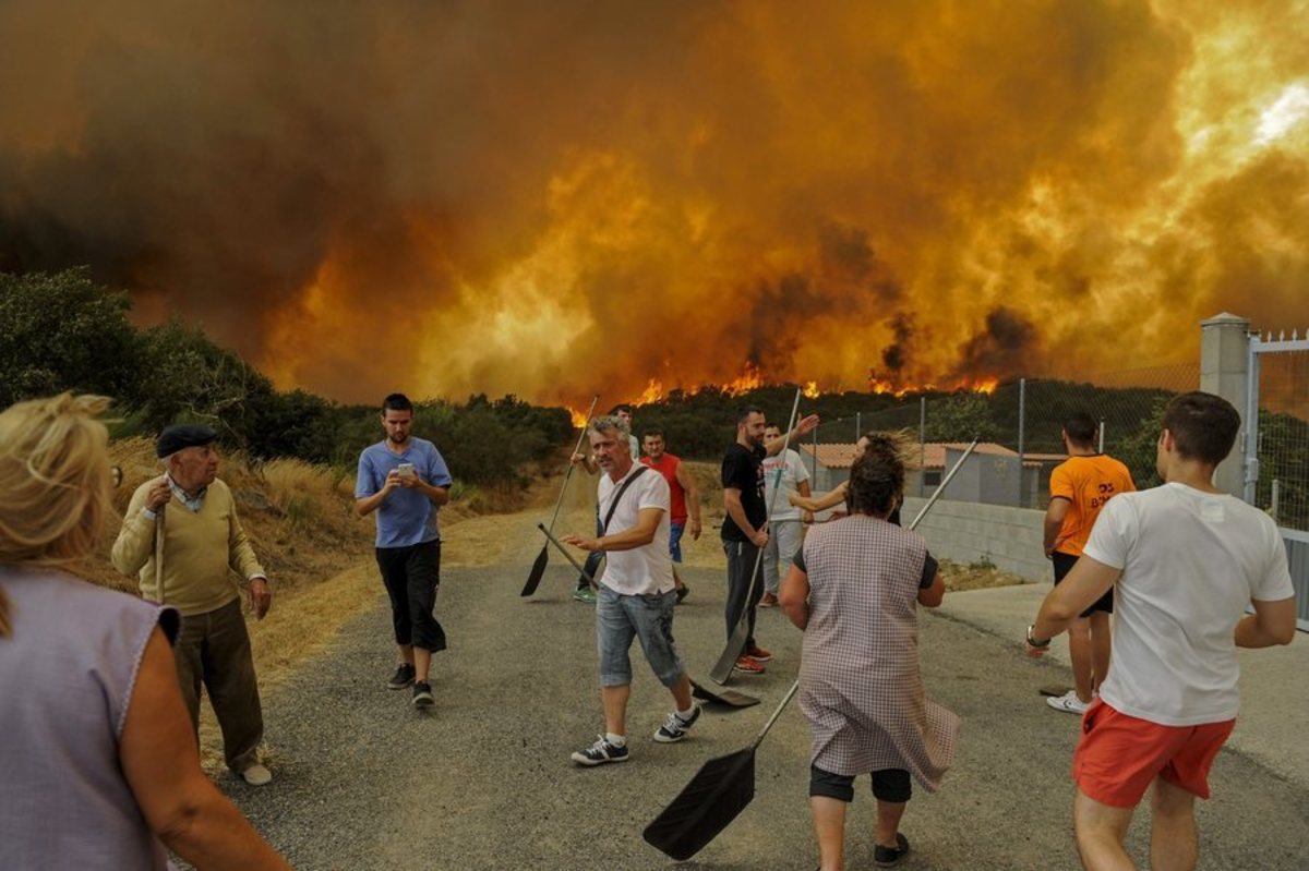Κόλαση φωτιάς στην Ισπανία, κάηκαν 20.000 στρέμματα δάσους (ΦΩΤΟ)