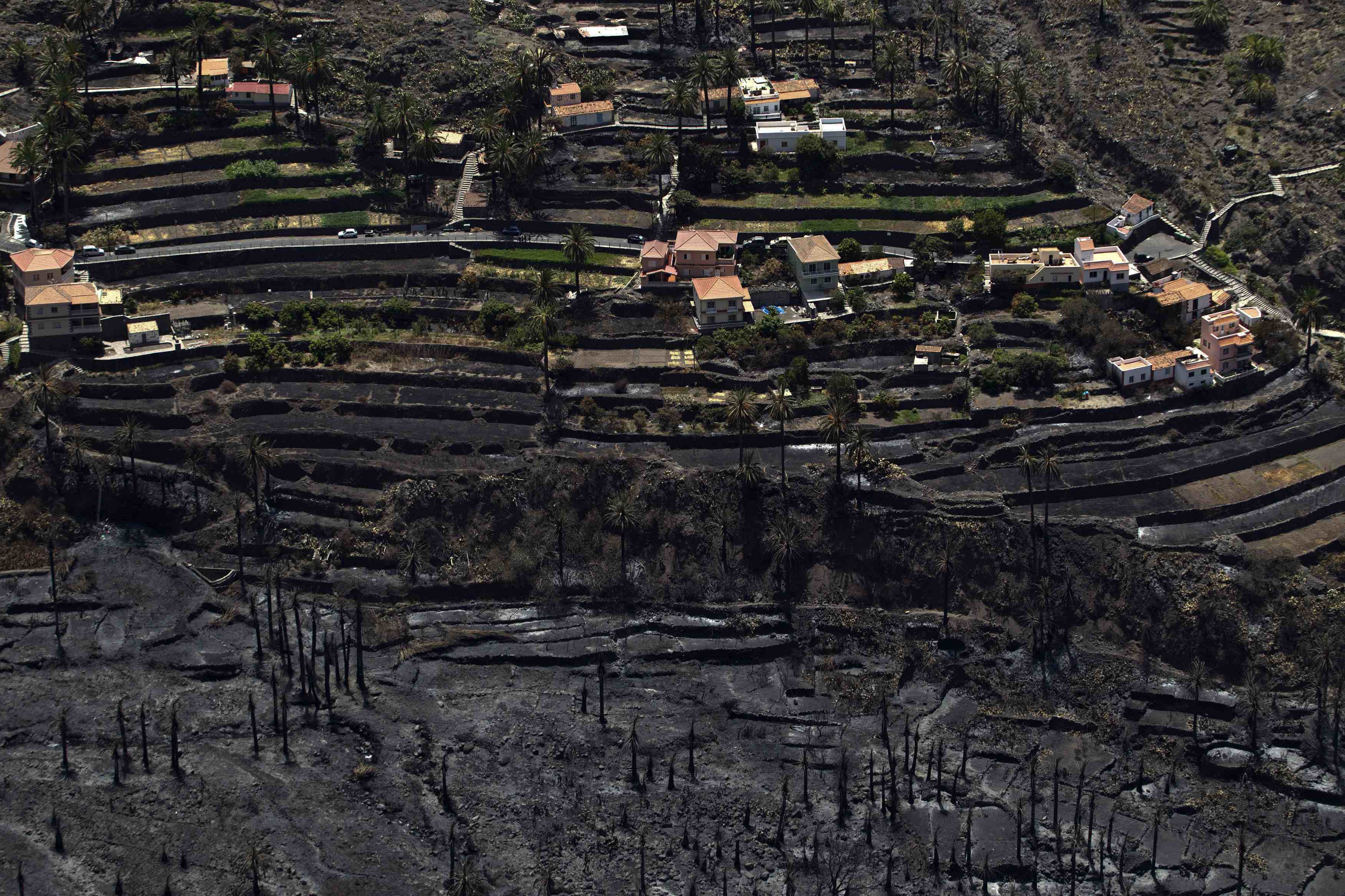 Στάχτη έγιναν χιλιάδες στρέμματα δάσους στην Ισπανία