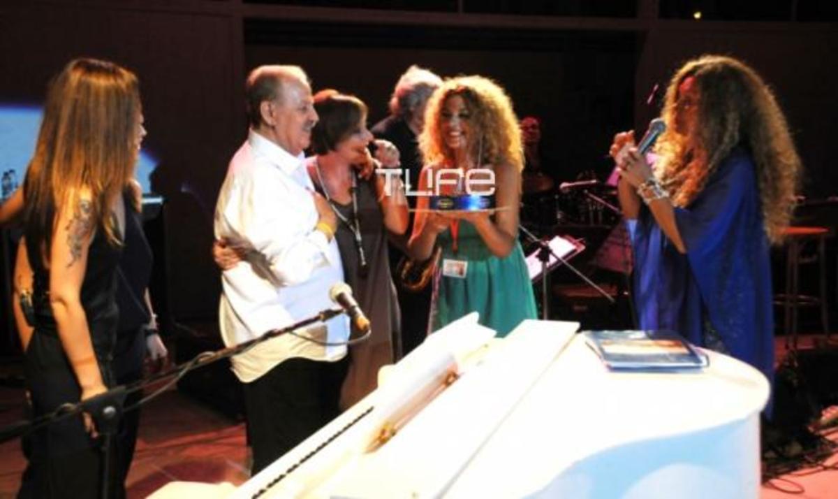 Οι celebrities τίμησαν τον Γιάννη Σπανό για τα γενέθλια του! Φωτογραφίες