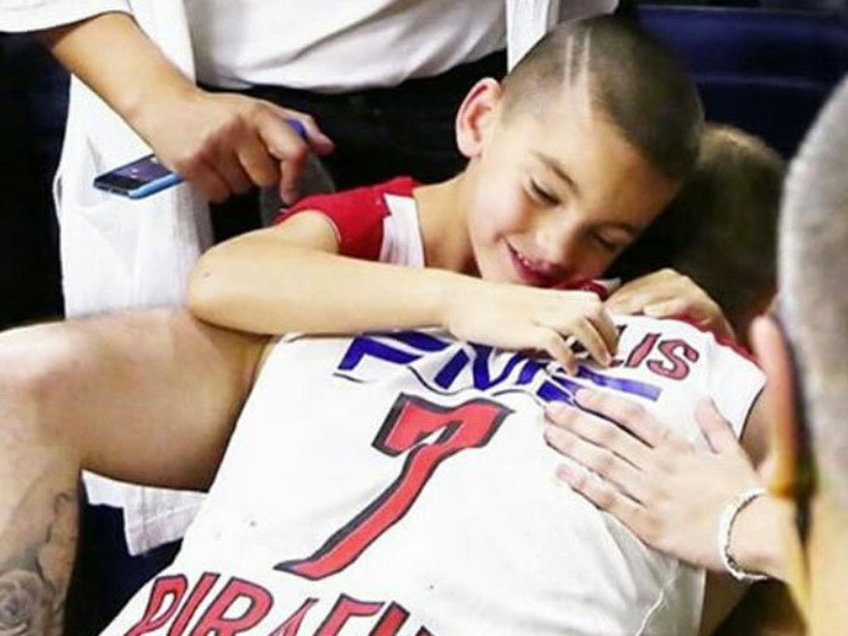 Η φωτογραφία του Σπανούλη που “σπάει” καρδιές και το… internet (ΦΩΤΟ, VIDEO)